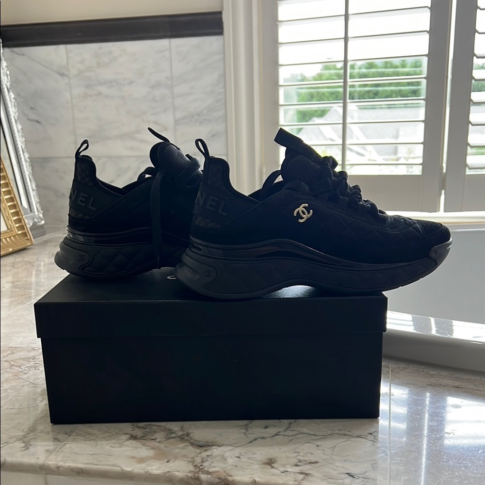 CHANEL Elegant Black Athletic Shoes